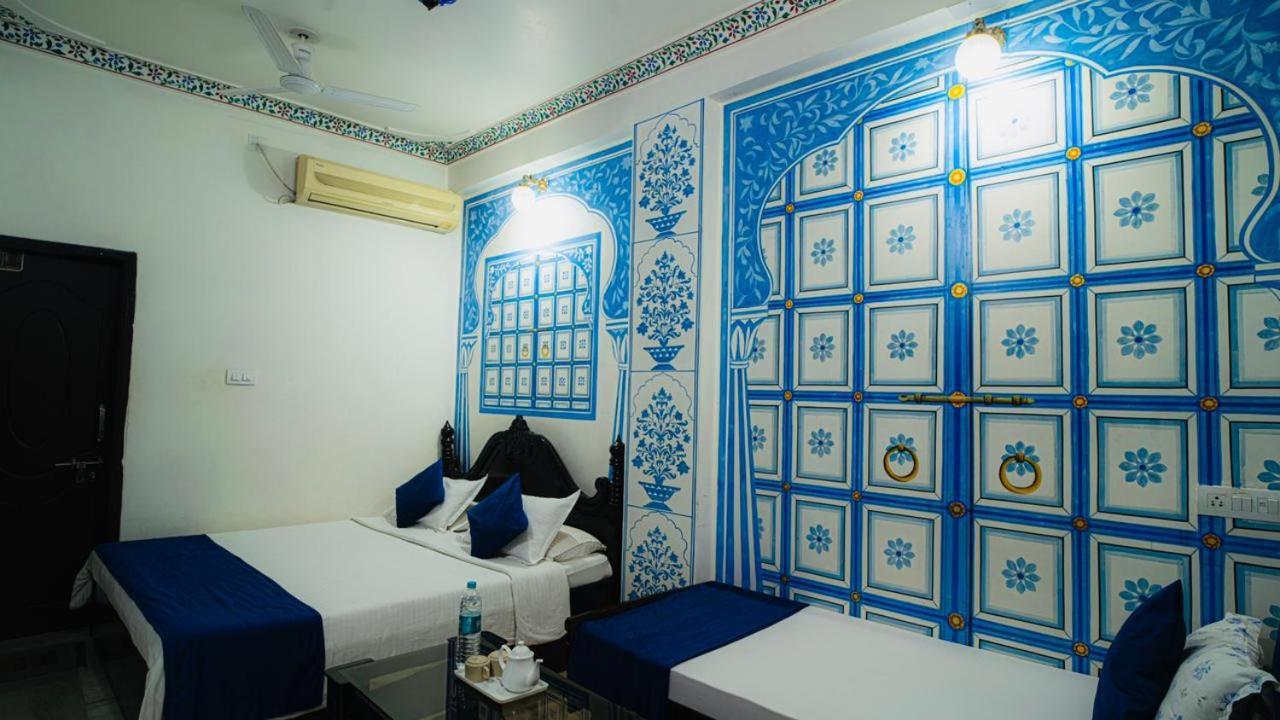 Hotel Lake Paradise Udaipur Exterior photo
